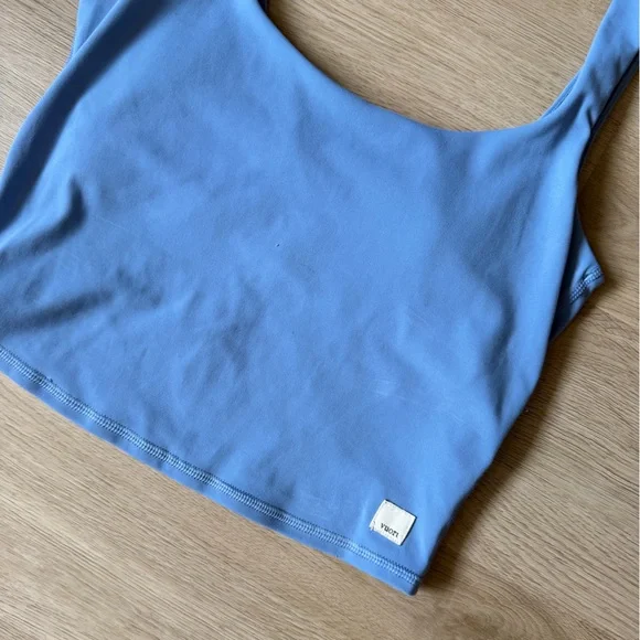 Blu Vuori daily crop tank - Picture 2 of 4